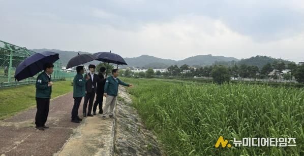 박현국 봉화군수, 장마대비 하천공사 현장 긴급 점검
