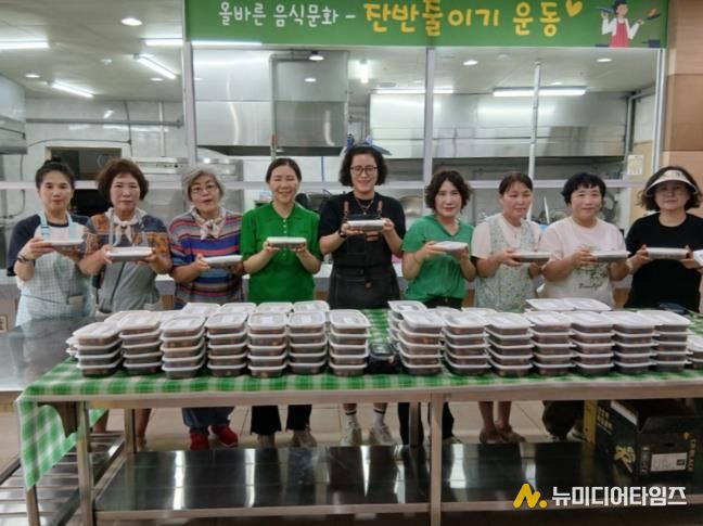 완주 구이노인복지센터, 어르신 장조림 지원