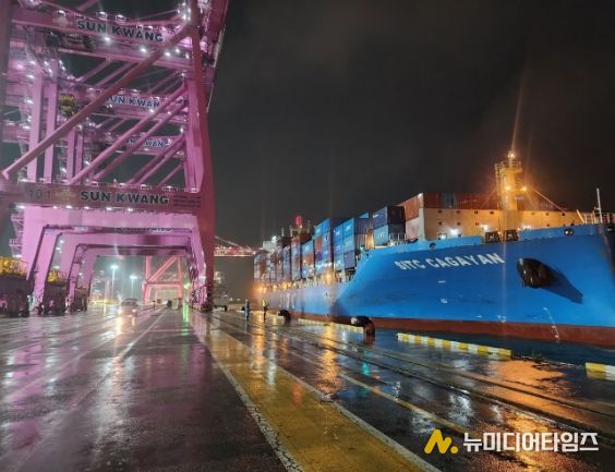 선광신컨테이너터미널(SNCT)에 접안한 ‘M/V SITC CAGAYAN’호의 모습 / 사진제공 = 인천항만공사