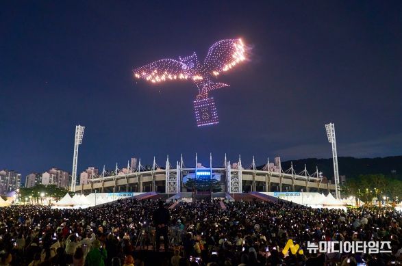 '2025 빵빵데이 천안' 드론쇼
