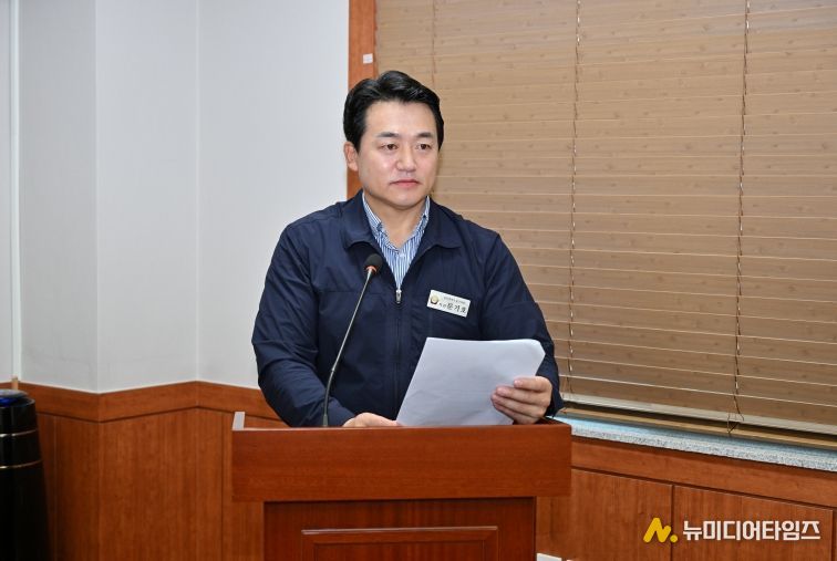 울산 중구의회(의장 박경흠)는 20일 문기호 의원이 대표 발의한 노인 교육 지원 조례를 해당 상임위원회에서 원안가결했다고 밝혔다