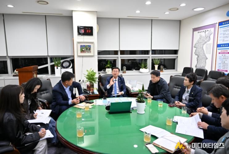 유의식 의장, 삼례 딸기축제 발전 방안 간담회 개최