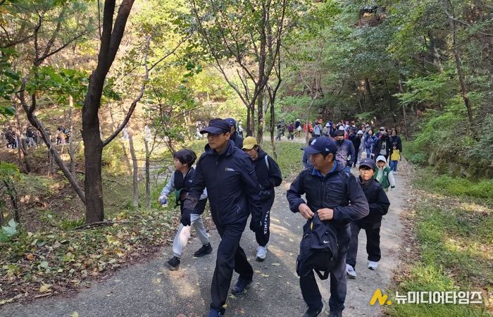 구미 냉산 숲길 따라 역사와 힐링을 걷다