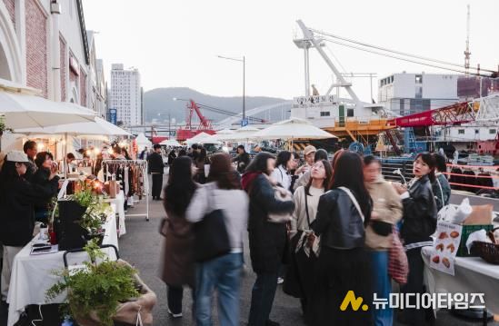 영도구 가을 바다에서 취향을 찾다... ‘리츄얼 엠마켓’성료