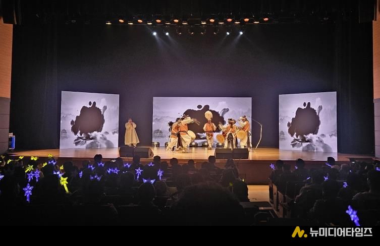 광복80주년 기념공연, 동두천시 시민회관에서 개최