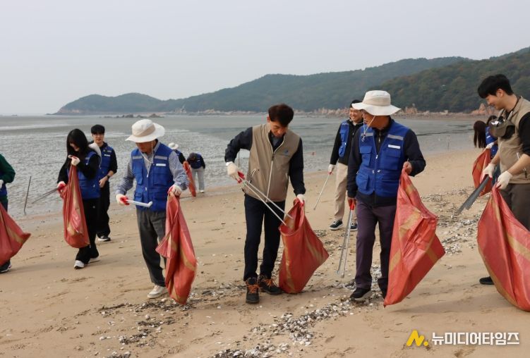 인천중구시설관리공단, ‘무의도 해변 환경정화 활동’