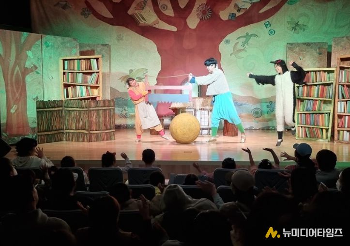 가족뮤지컬‘슬근슬근 톱질이야’ 성료