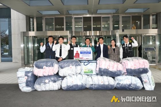 세진여객(주)세진교통봉사대, 기장군에 겨울용 이불 47채 기탁