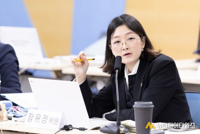 장윤정 의원(더불어민주당, 안산3)