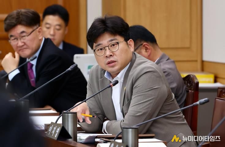 강원특별자치도의회 전찬성 의원, “도교육청 명절 선물 2500만원 업무추진비 수의계약 부적절한 사용 의혹 제기”