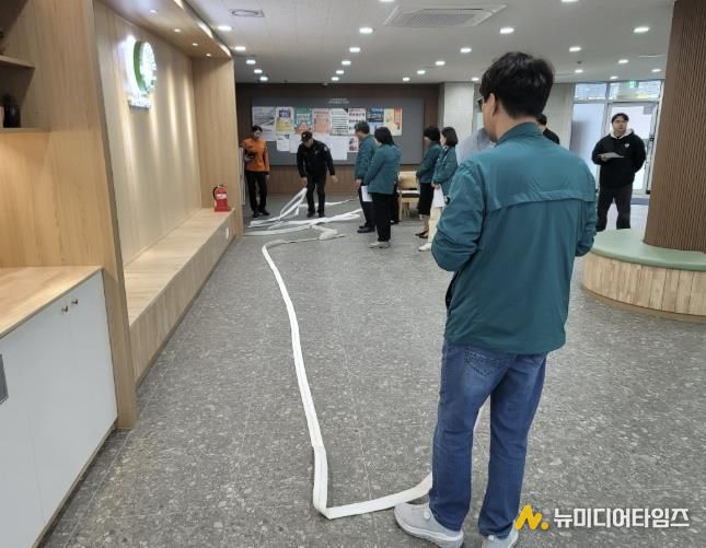 동두천시 송내동 행정복지센터, 화재 대응 역량 강화 위한 소방 합동훈련 실시