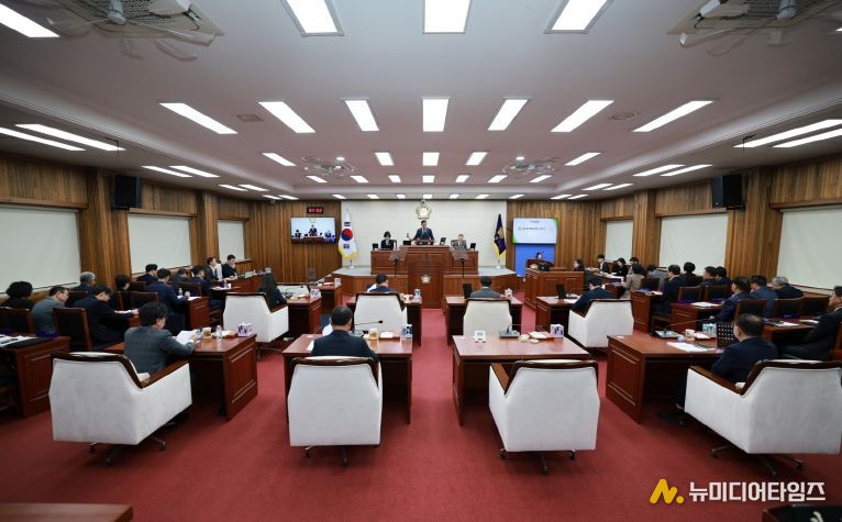 제305회 정례회 1차 본회의