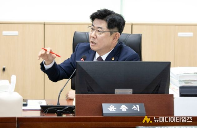 경기도의회 윤충식 의원