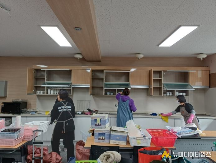 서산부춘중학교 가사실 정리 지원