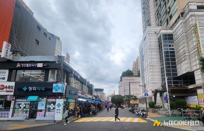 현대코아 인근 노점 철거 후