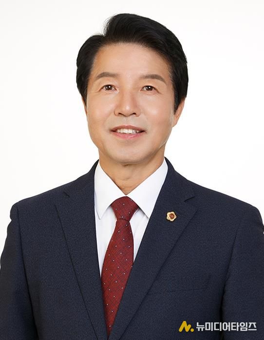 엄기호 강원특별자치도의원, 학생 건강·지역 농가 상생 위해“지역산 과일 지원 단가 현실화해야”