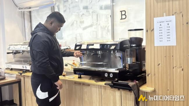 학생들이 교육 받는 모습