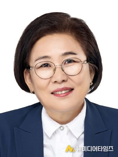 예결특위 위원장 이영심 의원