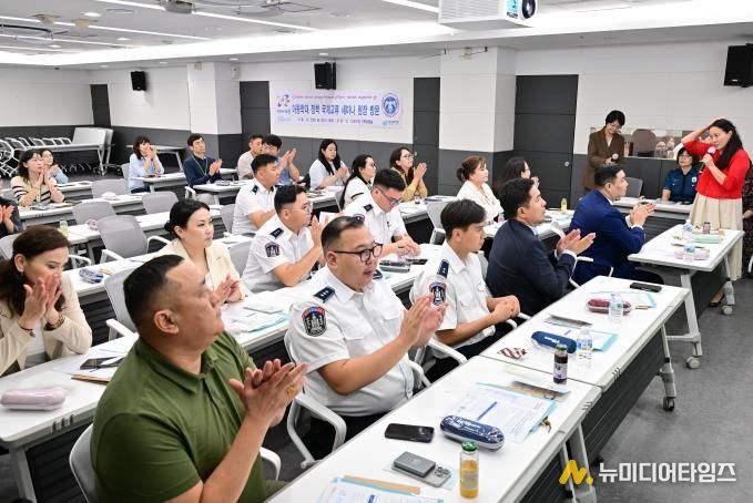 몽골경찰청 관계자들 아동학대 예방·홍보 국제교류