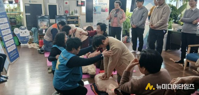 ‘복사골 경로당 어르신들과 소방 안전 훈련’