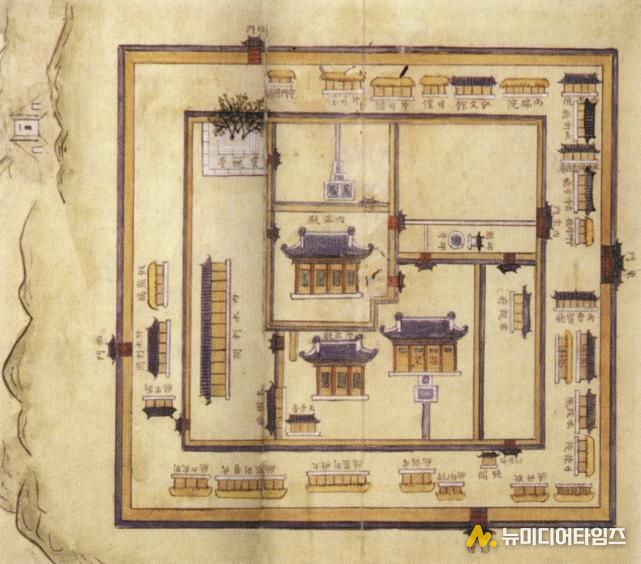 온양행궁도 조선시대 온양온천에 지은 숙소로 왕이 온천욕을 하고 정무도 보던 임시 궁궐이다.
