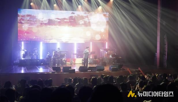 지난 12월 5일 서산시문화회관에서 진행된 2025 송년 콘서트 ‘위로’