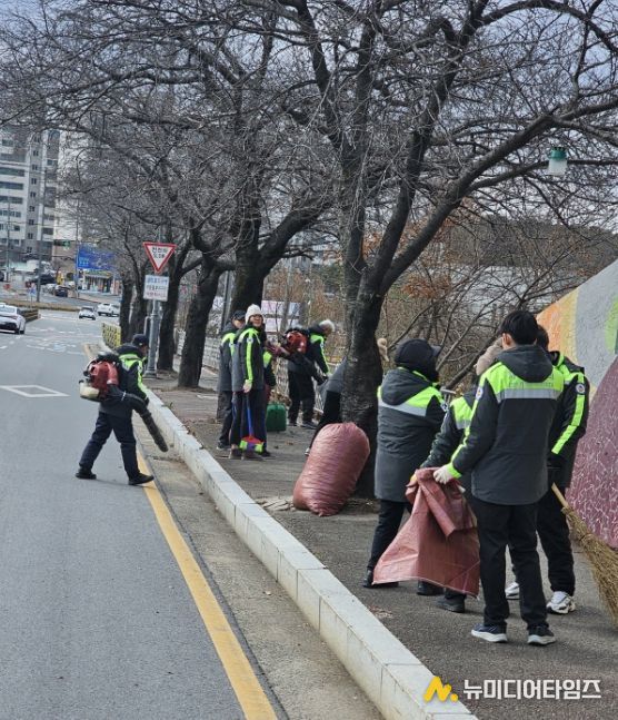 공주시 웅진동자율방범대, 가로 정화 활동