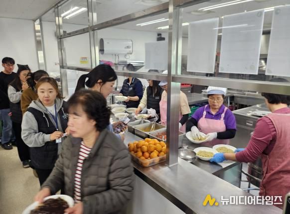 인제군사회복지관, 장애인 지역사회 복귀 프로그램 수료식-일미반점 후원