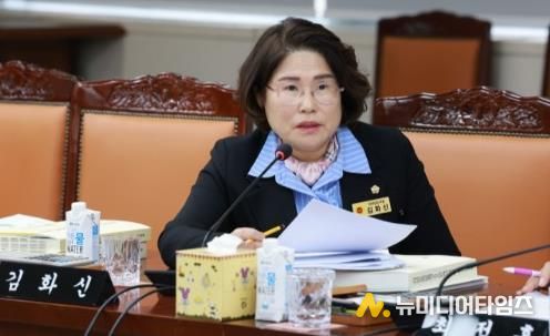 전라남도의회 김화신 의원, 학교예술강사 예산 대폭 감액 지적… 전남 학생 학습권 보장 촉구