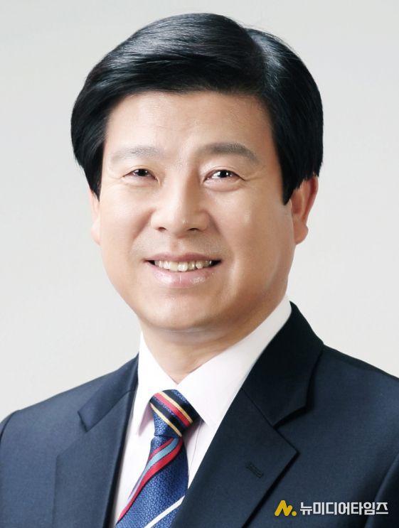 박범인 금산군수