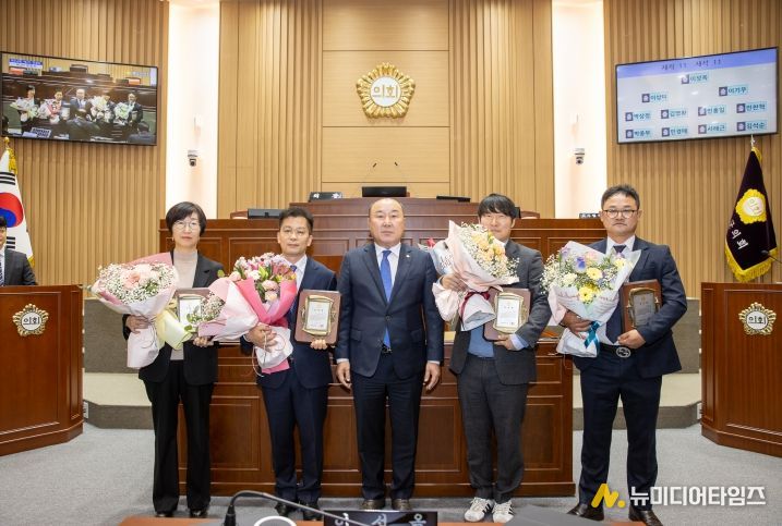 해남군의회, 의정발전 유공자 표창