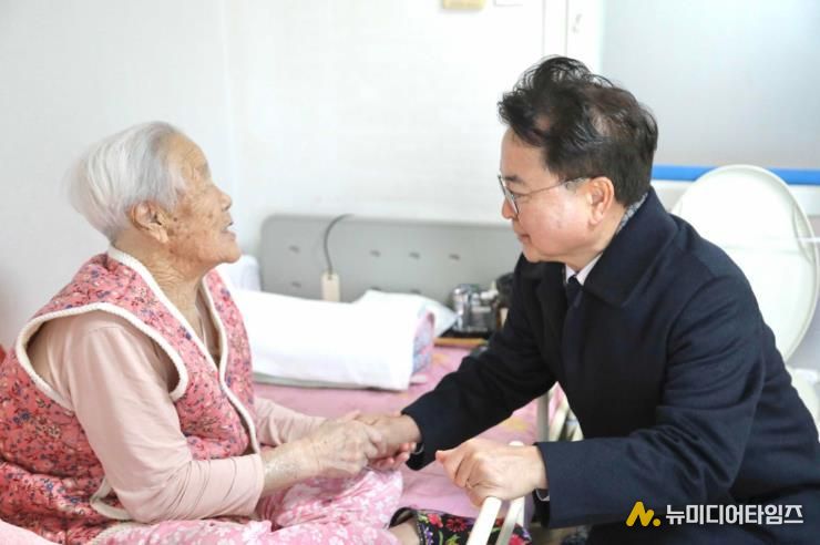 춘천시 새해 첫 민생행보, 독거어르신 가정방문