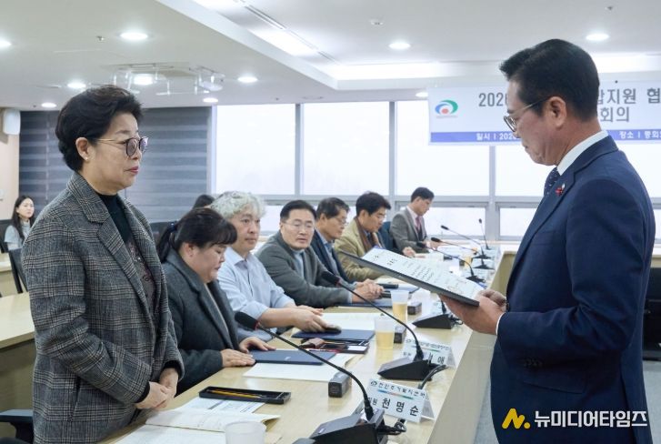 천안시는 16일 ‘의료·요양 통합지원 협의체’ 회의를 개최했다.