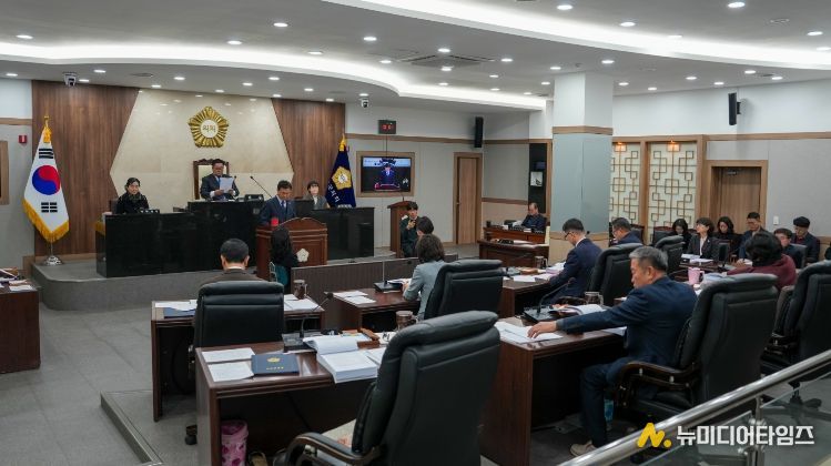 괴산군의회, 2026년 새해 첫 임시회 폐회