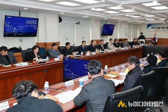 강문성 전남도의원, 여수캠퍼스 활성화 협력 물꼬 텄다