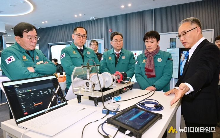 산업건설위원회, AI 관련 시설 방문