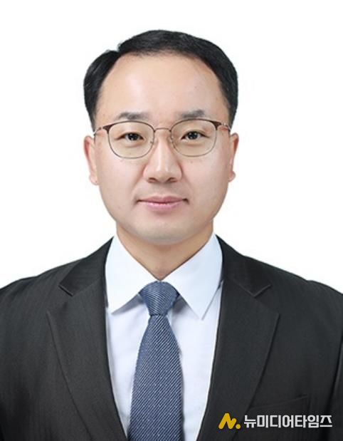 군종합행정학교 김장근 사무관, 음성읍에 연탄 500장 기탁