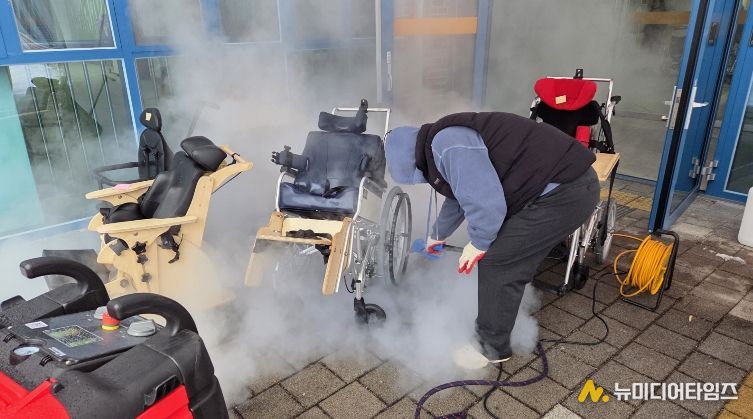 장애학생 보조기기 점검 및 소독