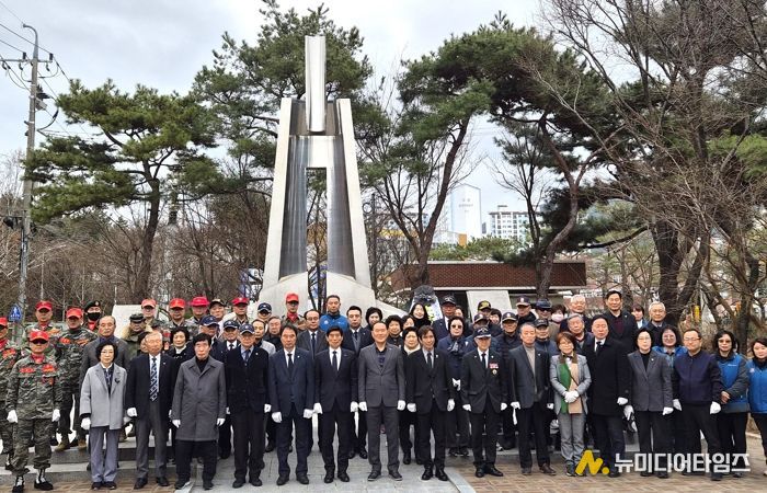 달서구, 제107주년 3·1절 맞아‘태극단 학생 독립운동 기념탑’참배