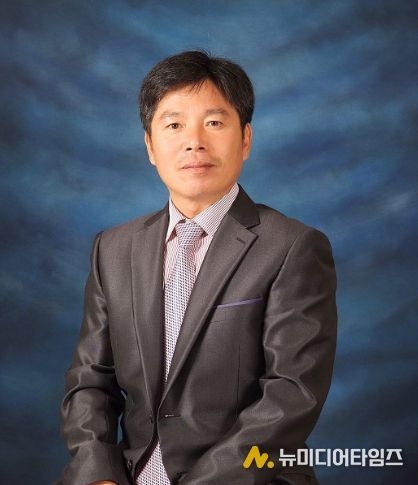 32대 영동교육지원청 김보현 교육장