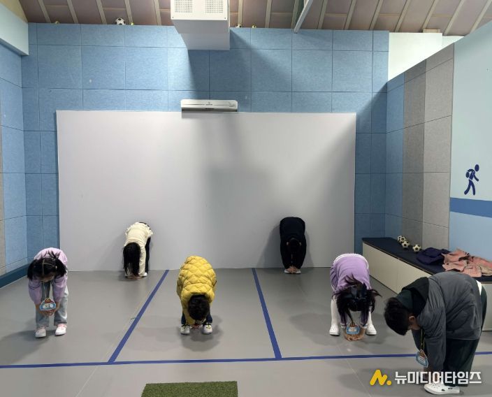 ‘건강한 돌봄놀이터’운영