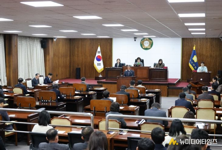 제359회 동해시의회 임시회 개회