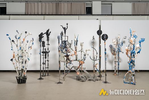 전시 참여작가 및 작품 이미지