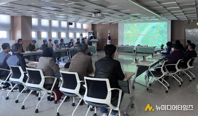 중리동 통장단, 주민자치회, 새마을협의회 대상 중리동 현안사항 설명