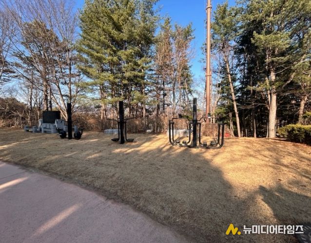 비호산공원 산책로