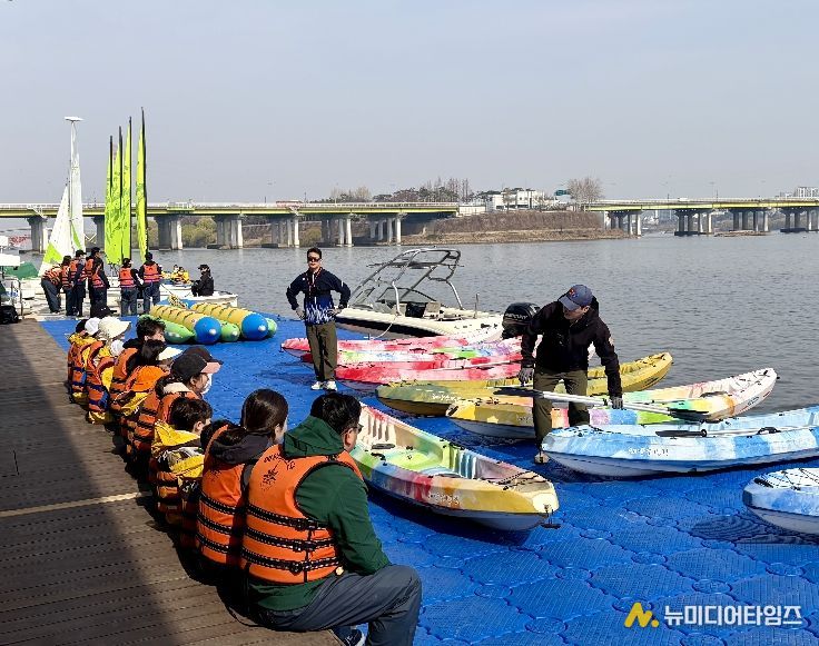 가족 요트교실 수업 현장