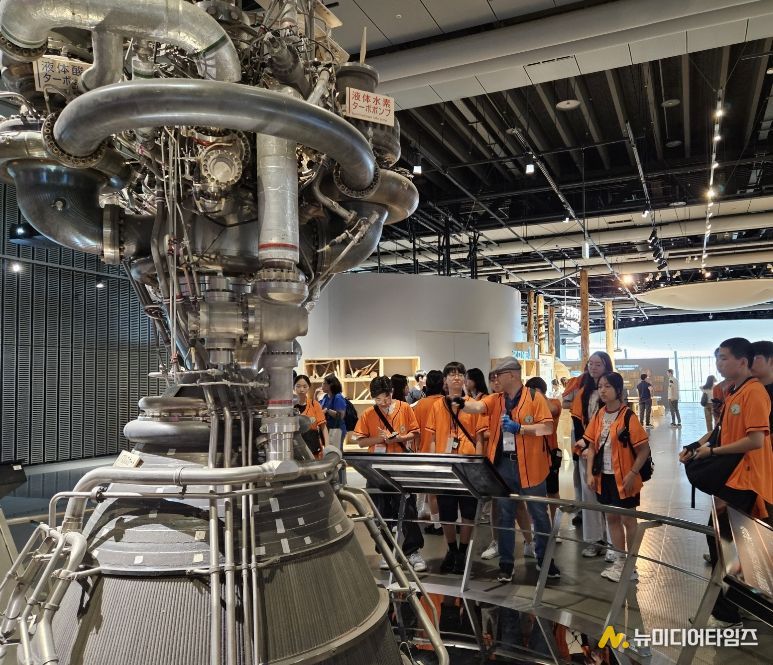 지난해 떠난 ‘해외항공우주캠프’ 현장 탐방 모습