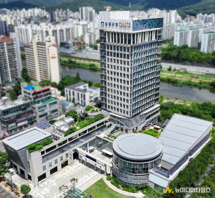 도봉구청사 외경