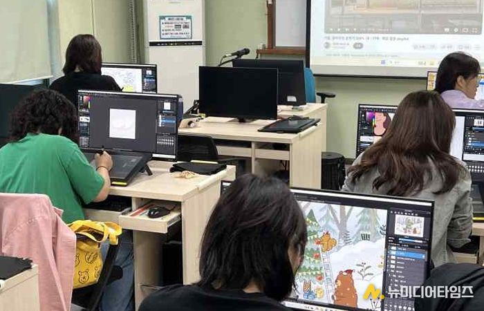 양천구, 경력단절여성 대상 ‘디지털 드로잉’ 교육 운영 모습