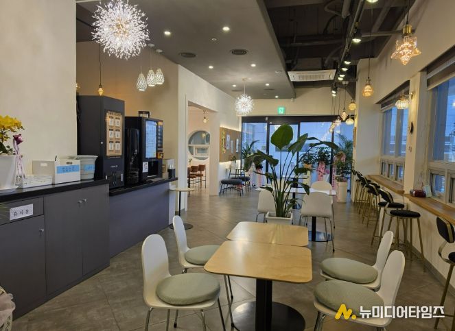 충주시 여성문화회관 ‘공유카페’, 커피 한 잔으로